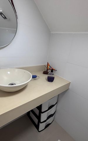 Casa de condomínio à venda com 269m², 3 quartos e 4 vagas Casa de condomínio à venda com 269m², 3 quartos e 4 vagasLavabo