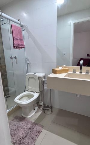 Casa de condomínio à venda com 269m², 3 quartos e 4 vagas Casa de condomínio à venda com 269m², 3 quartos e 4 vagasBanheiro