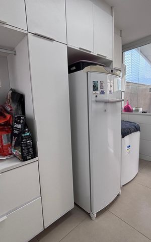 Casa de condomínio à venda com 269m², 3 quartos e 4 vagas Casa de condomínio à venda com 269m², 3 quartos e 4 vagasÁrea de Serviço