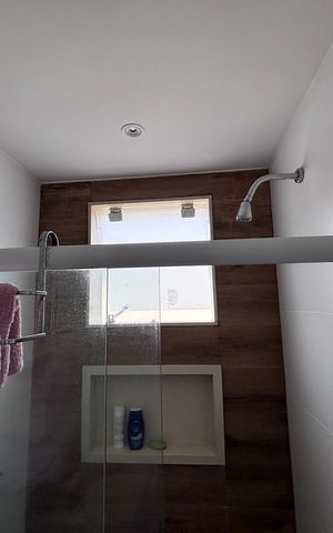 Casa de condomínio à venda com 269m², 3 quartos e 4 vagas Casa de condomínio à venda com 269m², 3 quartos e 4 vagasBanheiro do Quarto 3
