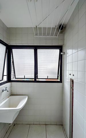 Apartamento à venda com 64m², 2 quartos e 1 vagaÁrea de Serviço