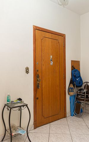 Apartamento à venda com 172m², 2 quartos e sem vaga Apartamento à venda com 172m², 2 quartos e sem vagaSala