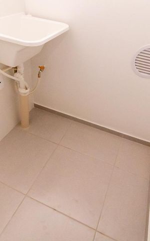 Apartamento à venda com 52m², 2 quartos e 1 vaga Apartamento à venda com 52m², 2 quartos e 1 vagaÁrea de Serviço