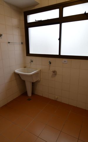 Apartamento para alugar com 174m², 3 quartos e 2 vagasÁrea de Serviço