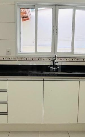Casa para alugar com 188m², 3 quartos e 4 vagas