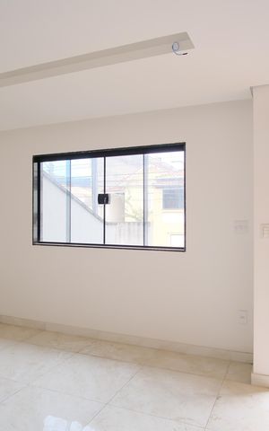 Casa à venda com 115m², 3 quartos e 4 vagasSala