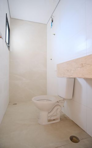 Casa à venda com 115m², 3 quartos e 4 vagasBanheiro da Suíte 1