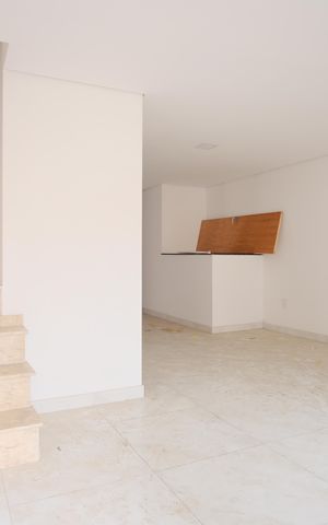 Casa à venda com 115m², 3 quartos e 4 vagasSala
