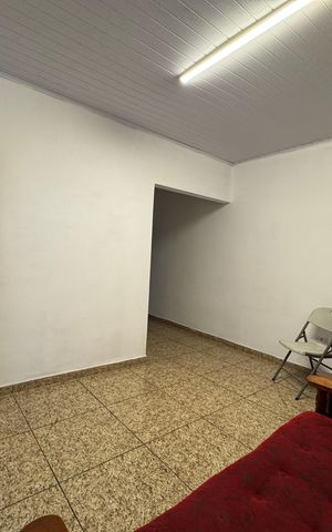 Casa à venda com 240m², 2 quartos e 1 vaga Casa à venda com 240m², 2 quartos e 1 vagaSala