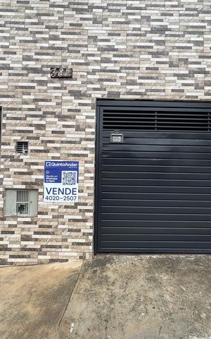 Casa à venda com 240m², 2 quartos e 1 vaga Casa à venda com 240m², 2 quartos e 1 vagaFachada