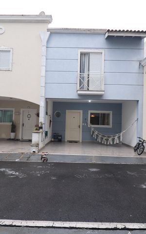 Casa à venda com 120m², 3 quartos e 2 vagasFachada Casa