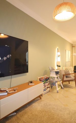 Casa à venda com 120m², 3 quartos e 2 vagasSala