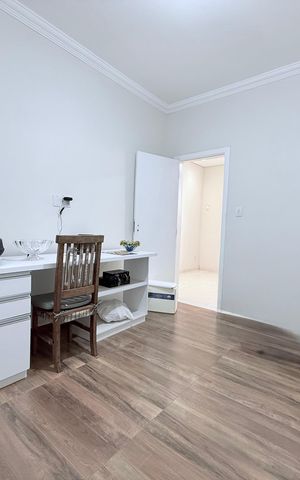 Casa à venda com 290m², 3 quartos e 2 vagas Casa à venda com 290m², 3 quartos e 2 vagasQuarto 3