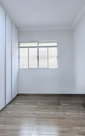 Casa à venda com 290m², 3 quartos e 2 vagas Casa à venda com 290m², 3 quartos e 2 vagasQuarto 2