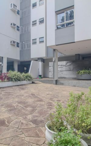 Apartamento à venda com 76m², 2 quartos e 1 vaga Apartamento à venda com 76m², 2 quartos e 1 vagaFachada