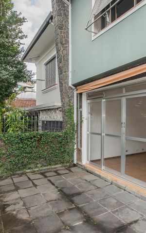 Casa para alugar com 145m², 3 quartos e 3 vagasVaranda