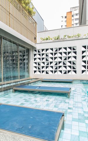 Studio para alugar com 24m², 1 quarto e sem vaga Studio para alugar com 24m², 1 quarto e sem vagaÁrea comum - Piscina
