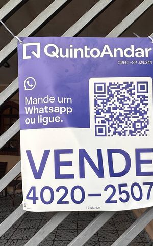 Casa à venda com 250m², 4 quartos e 2 vagas Casa à venda com 250m², 4 quartos e 2 vagasPlaca