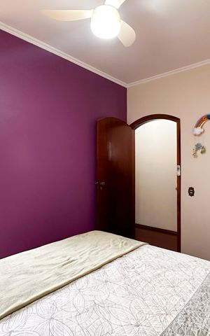 Casa à venda com 250m², 4 quartos e 2 vagas Casa à venda com 250m², 4 quartos e 2 vagasQuarto 1
