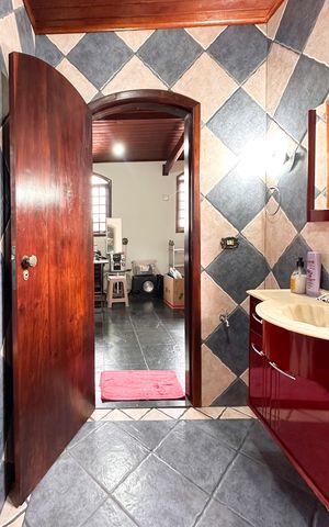 Casa à venda com 250m², 4 quartos e 2 vagas Casa à venda com 250m², 4 quartos e 2 vagasBanheiro da Suíte 3