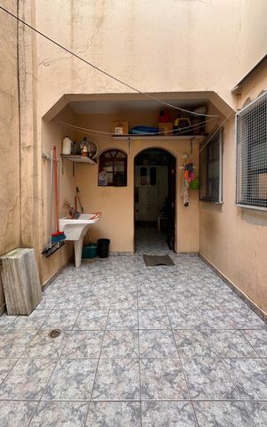 Casa à venda com 250m², 4 quartos e 2 vagas Casa à venda com 250m², 4 quartos e 2 vagasQuintal