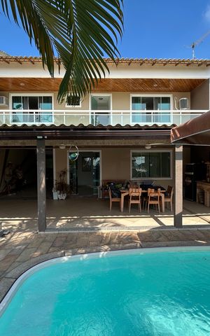 Casa à venda com 200m², 4 quartos e 3 vagasFachada