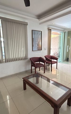 Casa à venda com 200m², 4 quartos e 3 vagasSala