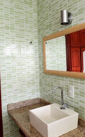 Casa à venda com 200m², 4 quartos e 3 vagas Casa à venda com 200m², 4 quartos e 3 vagasBanheiro da Suíte