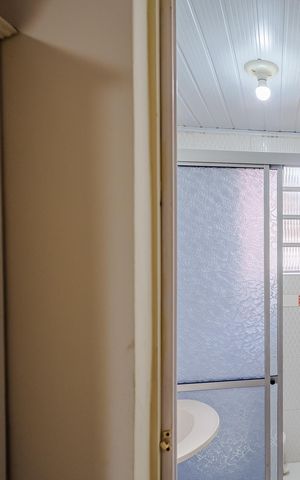 Casa à venda com 150m², 4 quartos e 2 vagas Casa à venda com 150m², 4 quartos e 2 vagasBanheiro da Suíte 2