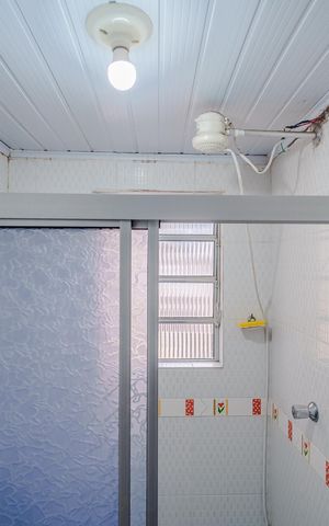 Casa à venda com 150m², 4 quartos e 2 vagas Casa à venda com 150m², 4 quartos e 2 vagasBanheiro da Suíte 2