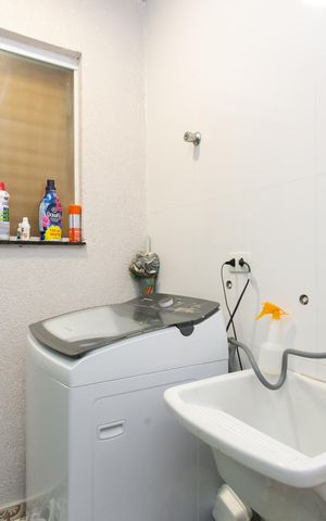 Casa de condomínio à venda com 68m², 2 quartos e 1 vaga Casa de condomínio à venda com 68m², 2 quartos e 1 vagaÁrea de Serviço