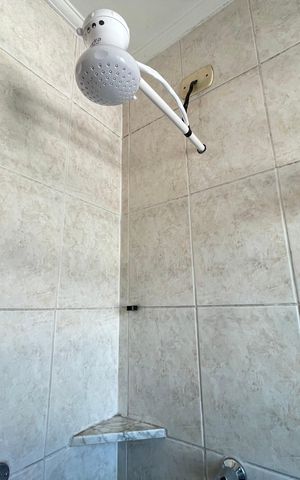 Casa para alugar com 112m², 3 quartos e 2 vagas Casa para alugar com 112m², 3 quartos e 2 vagasBanheiro 2