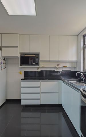 Apartamento à venda com 164m², 4 quartos e 3 vagas