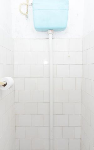 Casa para alugar com 300m², 4 quartos e 1 vaga Casa para alugar com 300m², 4 quartos e 1 vagaBanheiro de Serviço