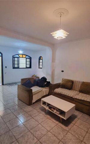 Casa à venda com 176m², 3 quartos e 3 vagas