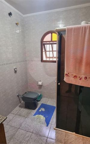 Casa à venda com 176m², 3 quartos e 3 vagas
