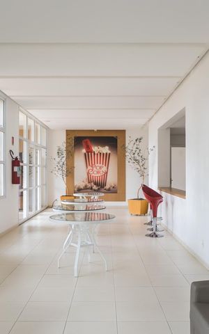 Apartamento à venda com 156m², 3 quartos e 3 vagas Apartamento à venda com 156m², 3 quartos e 3 vagasÁrea comum - cinema