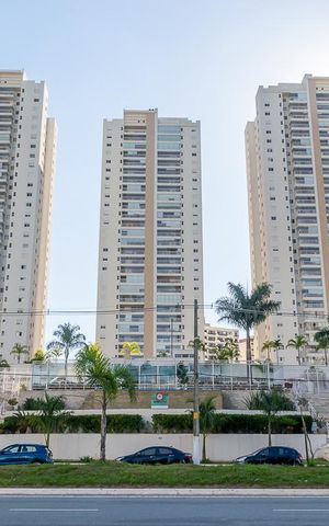 Apartamento à venda com 156m², 3 quartos e 3 vagas Apartamento à venda com 156m², 3 quartos e 3 vagasFachada e portaria