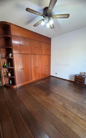 Casa à venda com 280m², 3 quartos e 4 vagasQuarto