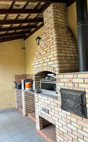 Casa à venda com 280m², 3 quartos e 4 vagasÁrea externa