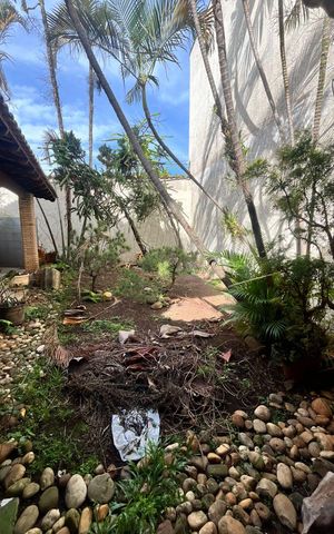 Casa à venda com 280m², 3 quartos e 4 vagasÁrea externa