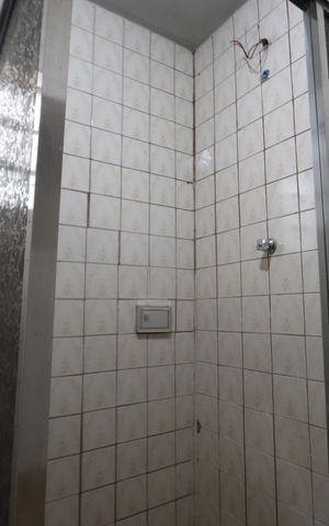 Casa à venda com 215m², 2 quartos e 1 vagaBanheiro de Baixo