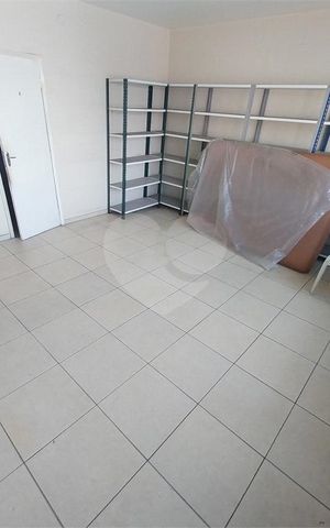 Casa à venda com 597m², 3 quartos e 1 vaga