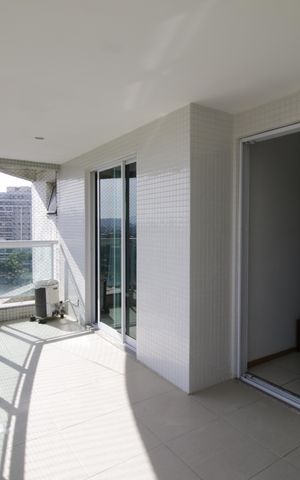 Apartamento à venda com 83m², 3 quartos e 1 vagaVaranda