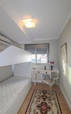 Apartamento à venda com 125m², 2 quartos e 2 vagas Apartamento à venda com 125m², 2 quartos e 2 vagasQuarto