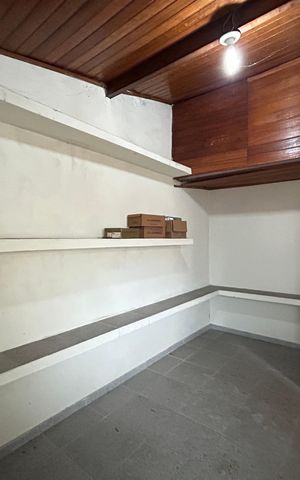Casa à venda com 341m², 6 quartos e 2 vagasQuarto 3 anexo