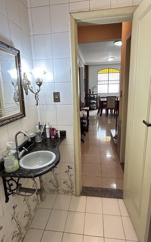 Casa à venda com 341m², 6 quartos e 2 vagasLavabo 