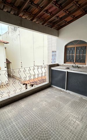 Casa à venda com 341m², 6 quartos e 2 vagasÁrea comum