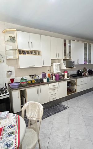 Casa à venda com 341m², 6 quartos e 2 vagasCozinha