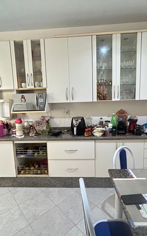 Casa à venda com 341m², 6 quartos e 2 vagasCozinha